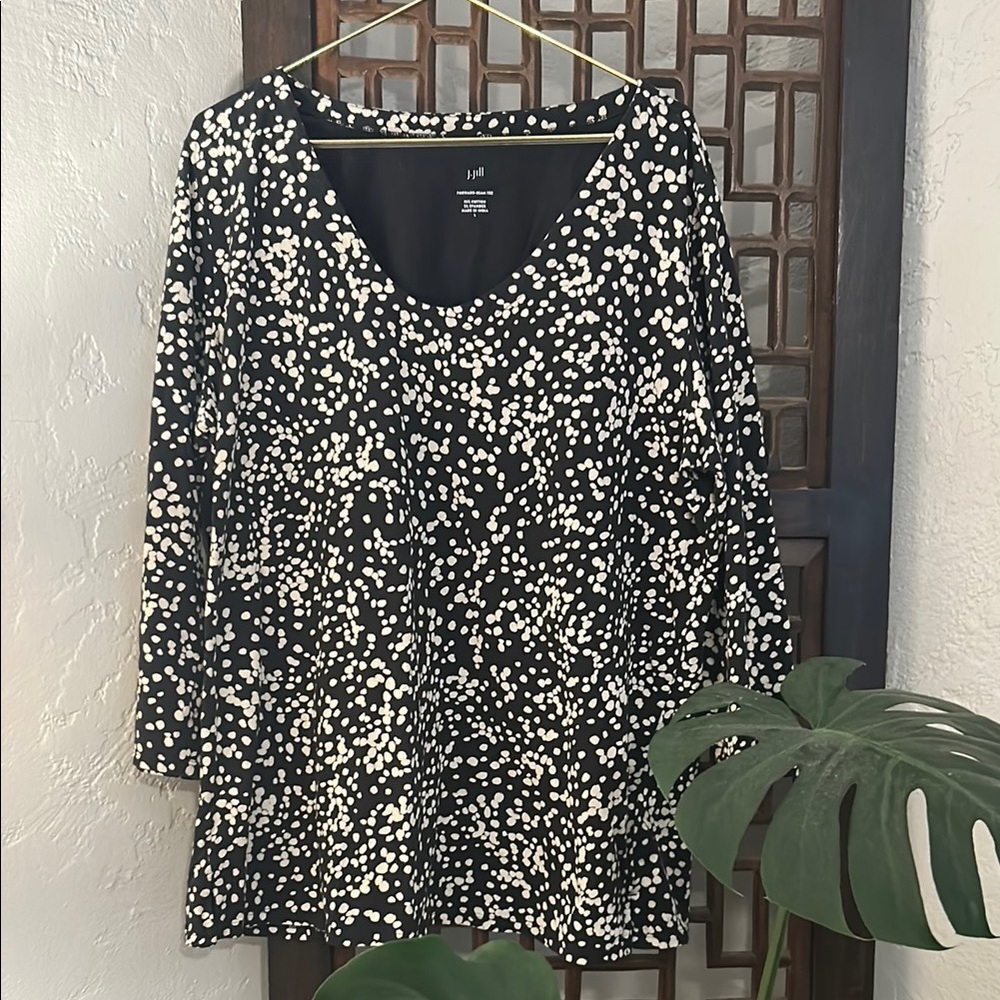 J. Jill Black and Cream Patterned Long Sleeve Top